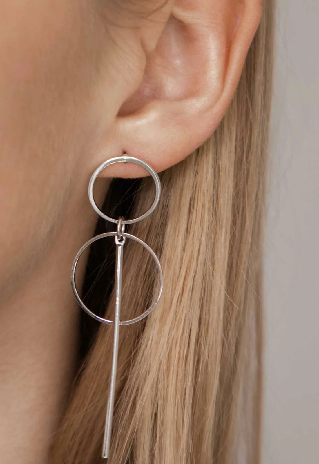 Always Chic Silver Bar Detail Double Hoop Earring - Image 2