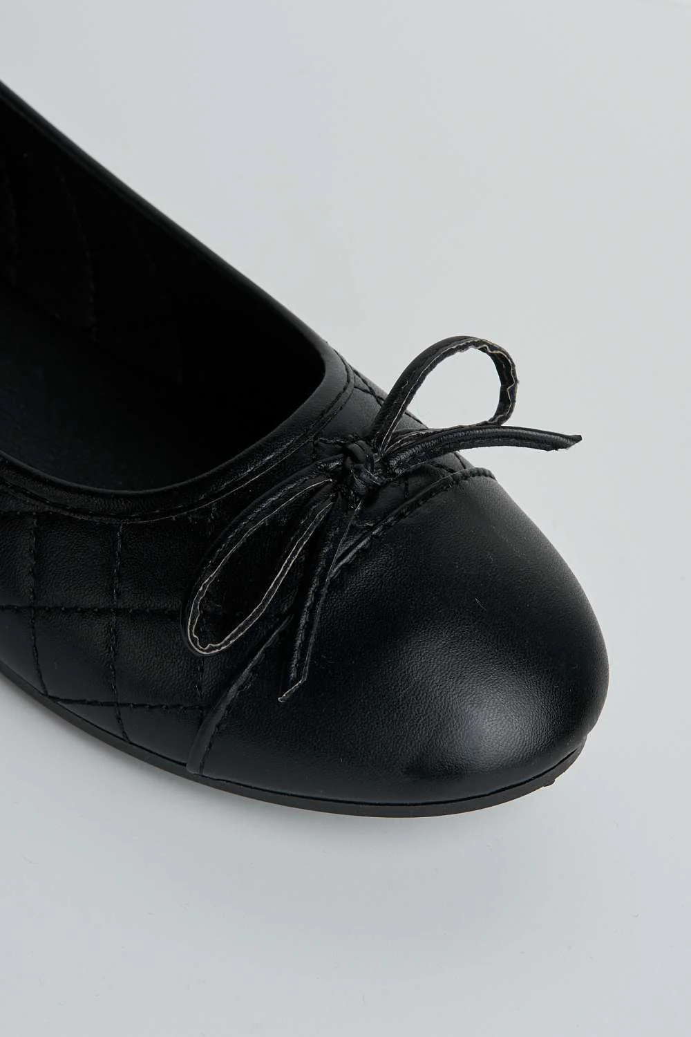 Miss Diva Black Arrica Bow Detail Flat Pumps - Image 6