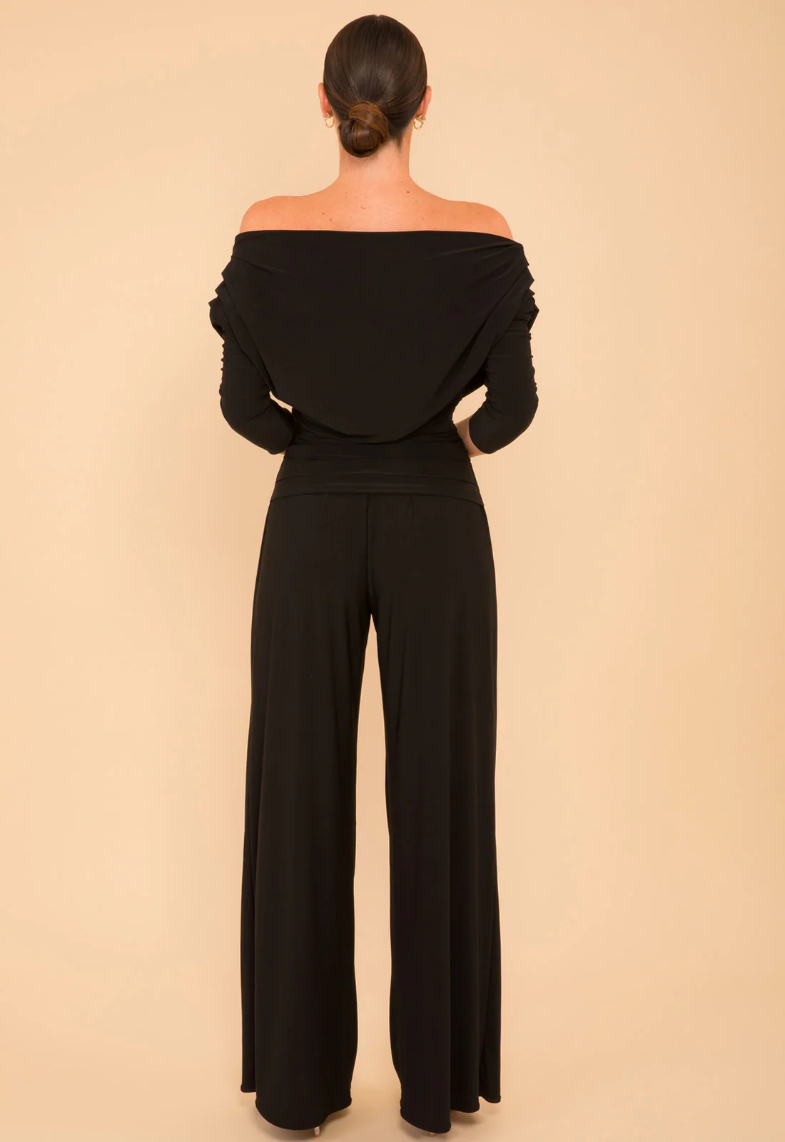 Atom Label Black Carbon Jumpsuit With Sleeve - Image 3