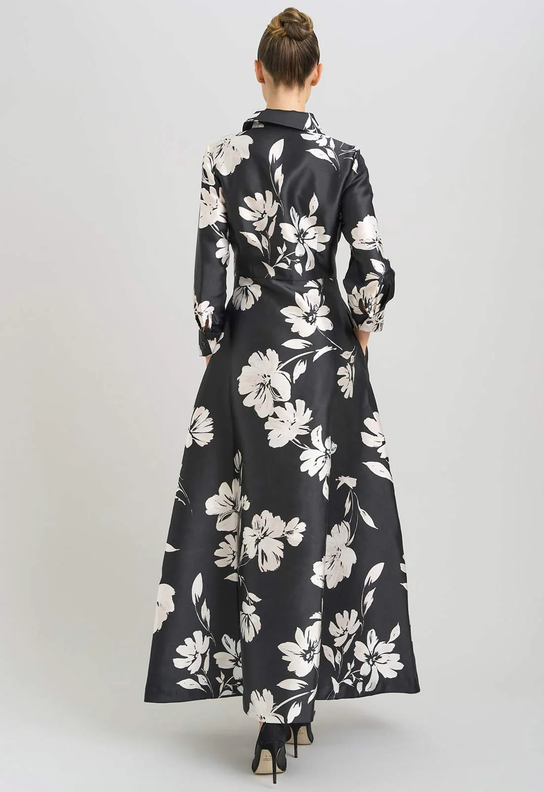 Gina Bacconi Black and White Steph Floral Belt Tie Maxi Dress - Image 3