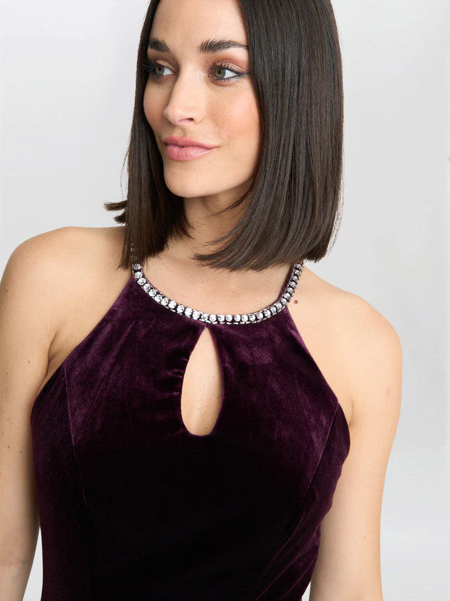 Gina Bacconi Deedee Burgundy Velvet Halter Keyhole Maxi Dress - Image 2
