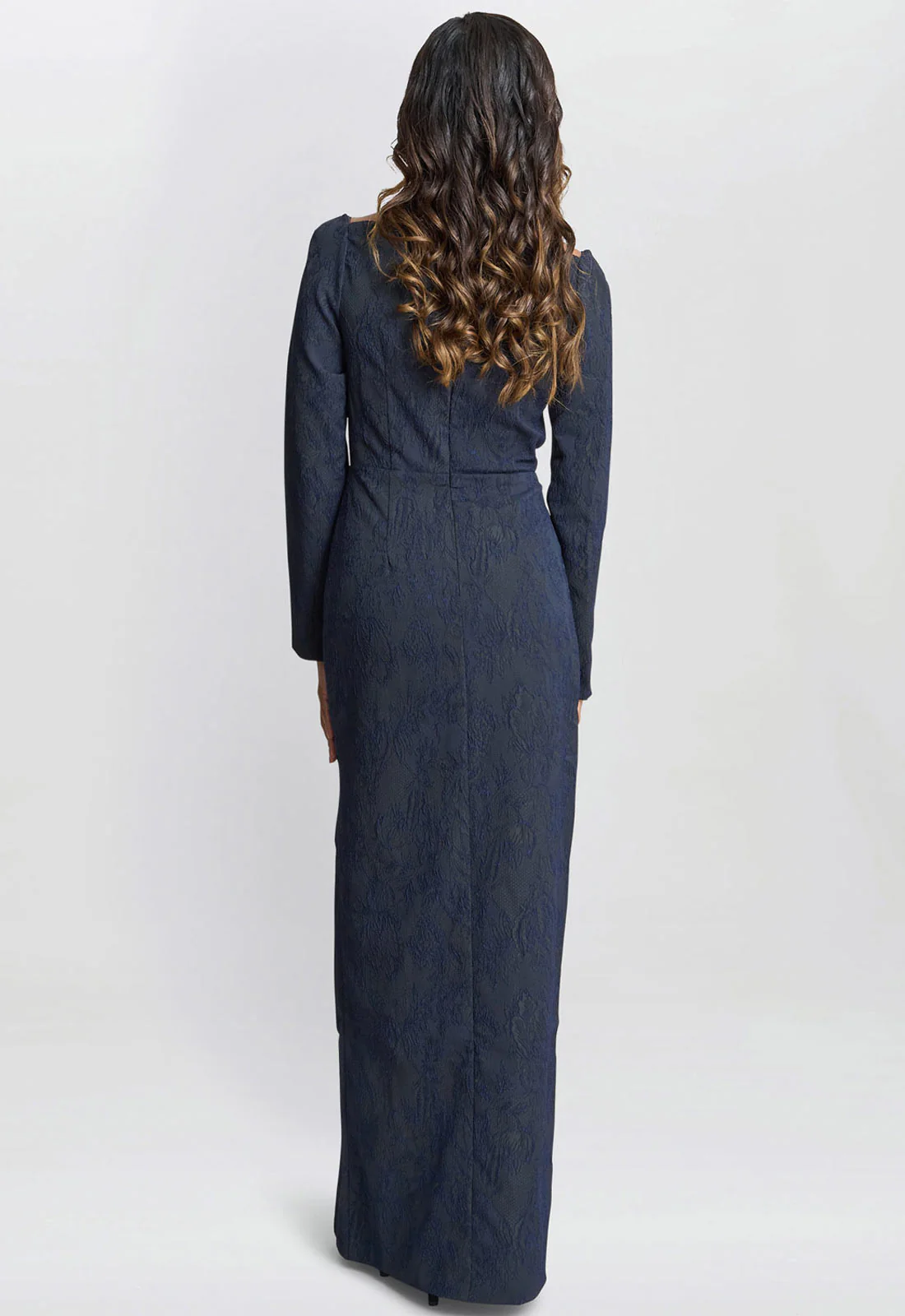 Gina Bacconi Dark Navy Amira Stretch Jacquard Maxi Dress - Image 4