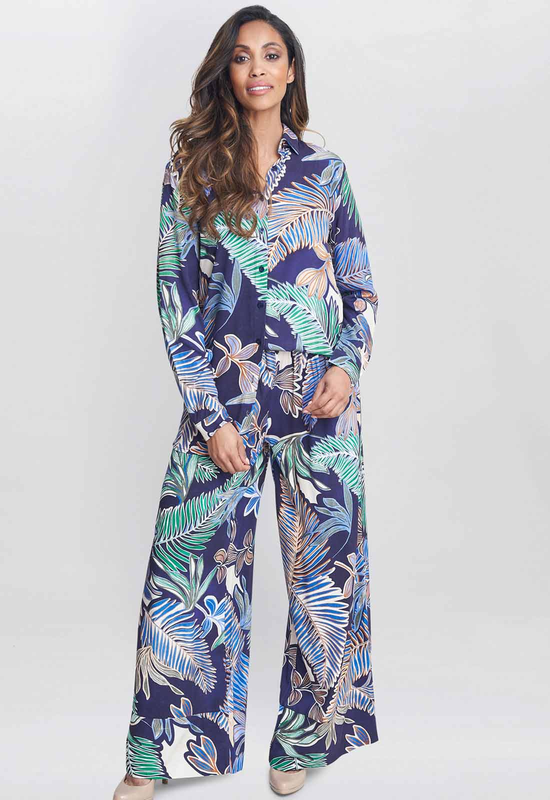 Gina Bacconi Navy and Multi Tabitha Printed Tunic Shirt - Image 4