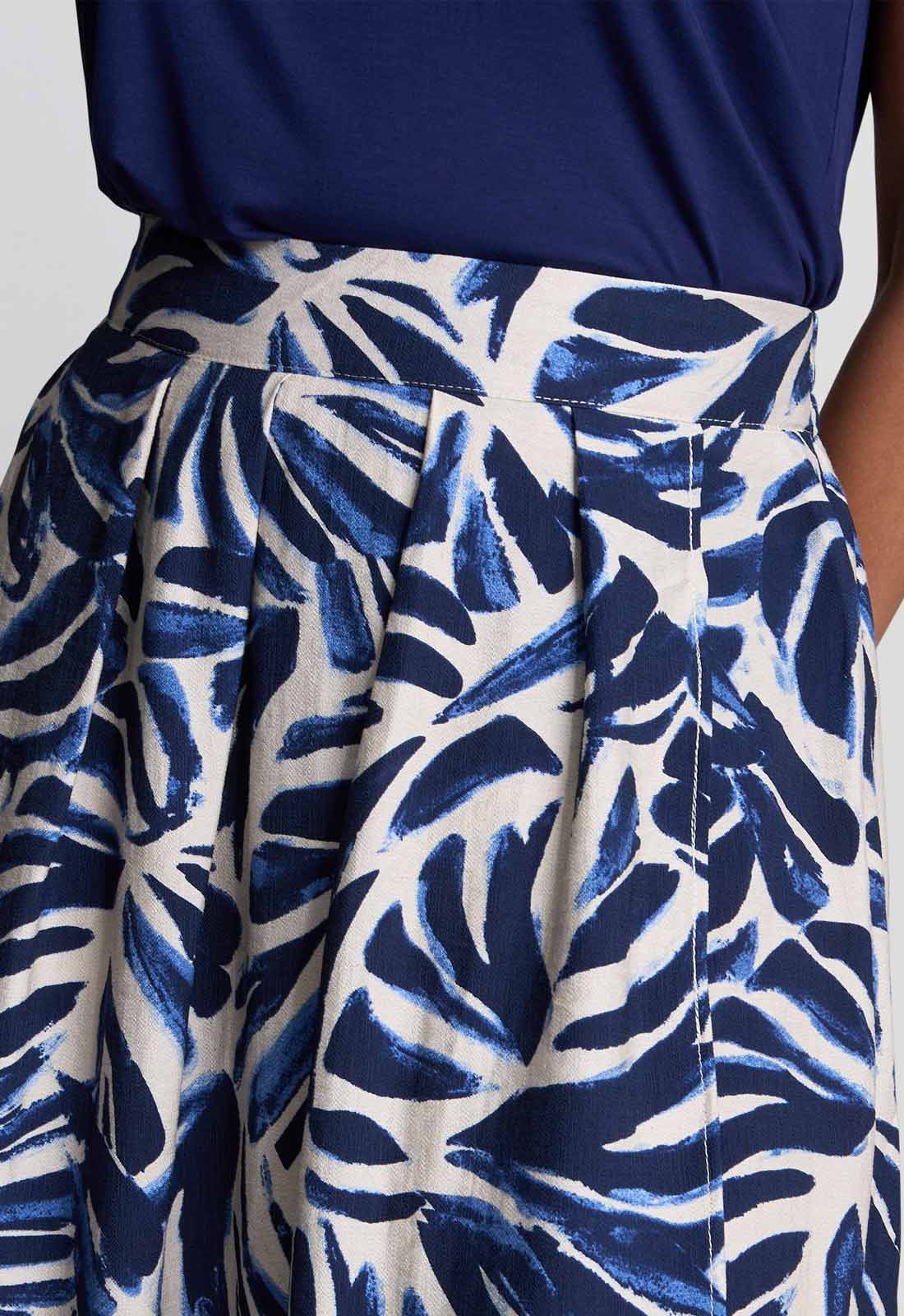 Gina Bacconi NAVY Enid Abstract Print Elastic Waist Skirt - Image 3