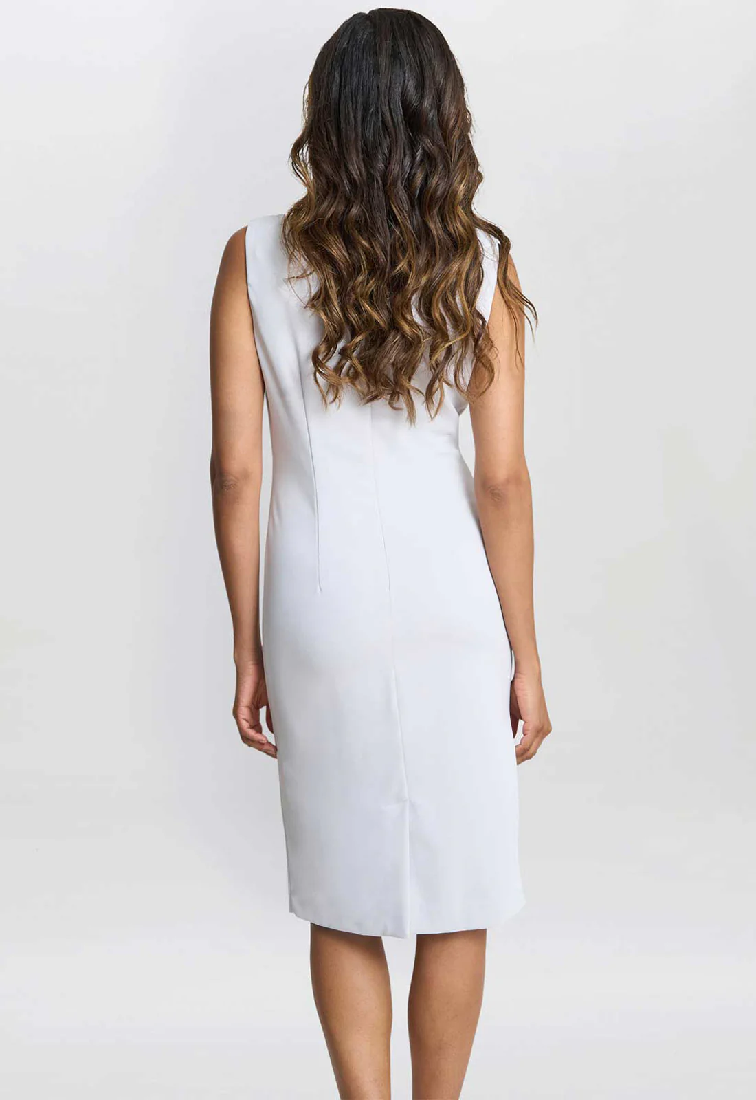 Gina Bacconi Silver Mist Merna Crepe Shift Dress - Image 2