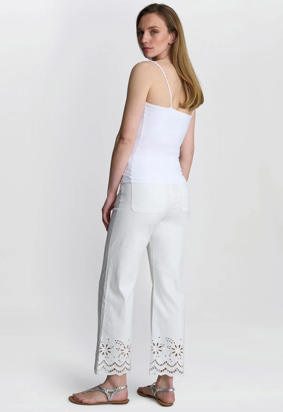 Gina Bacconi Vest With Bra Shelf in White - Image 2