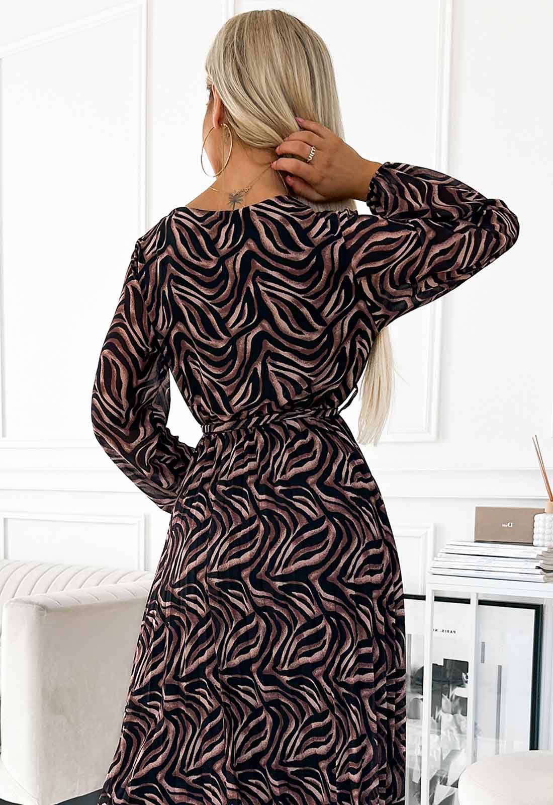 LBD Exclusive Brown Lily Print Dress - Image 5
