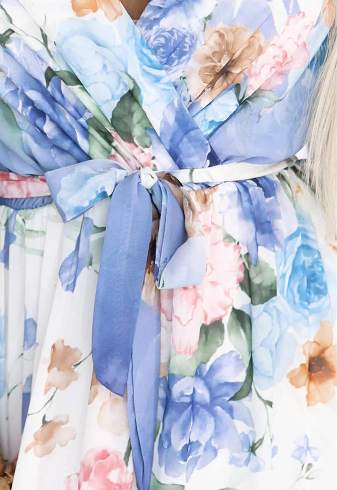 LBD Exclusive Blue Summer Vibes Floral Maxi Dress - Image 5