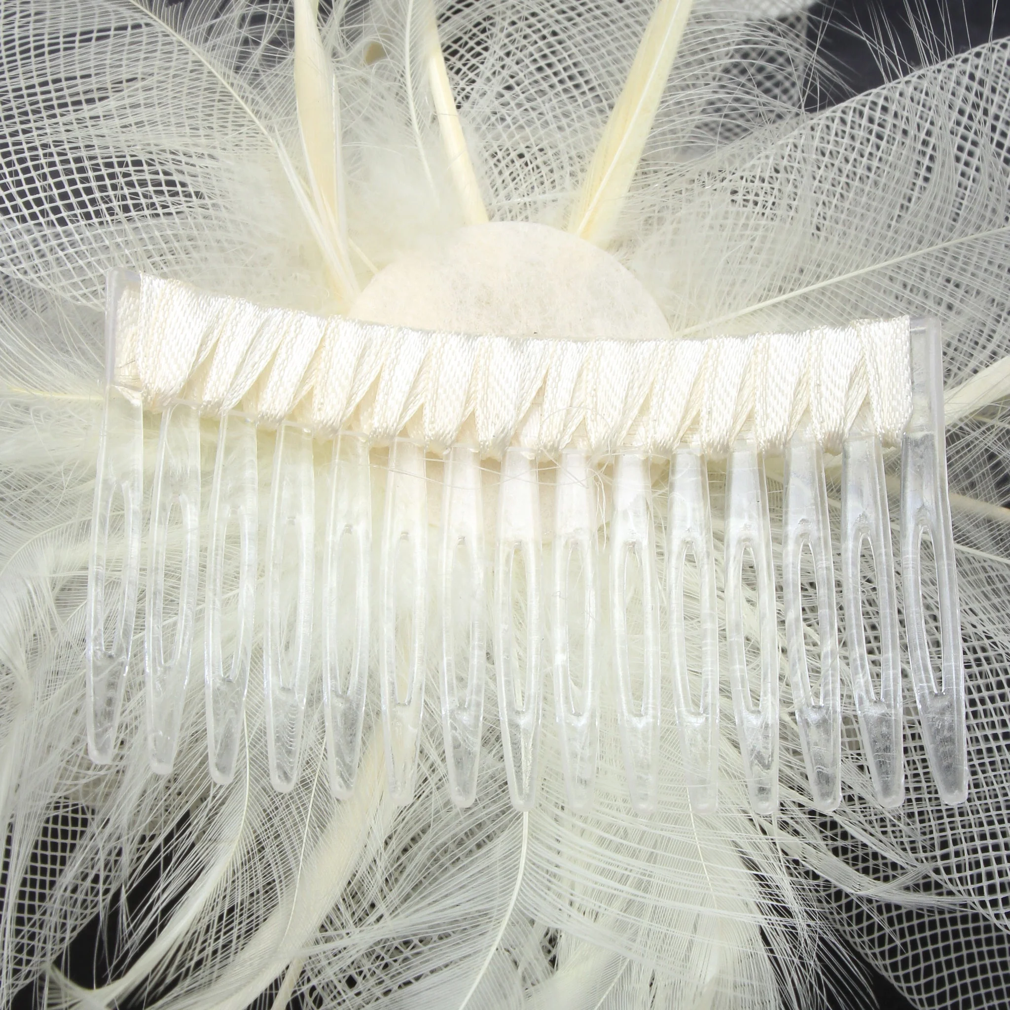 Ruby Rocks Grace Fascinator - Cream - Image 2