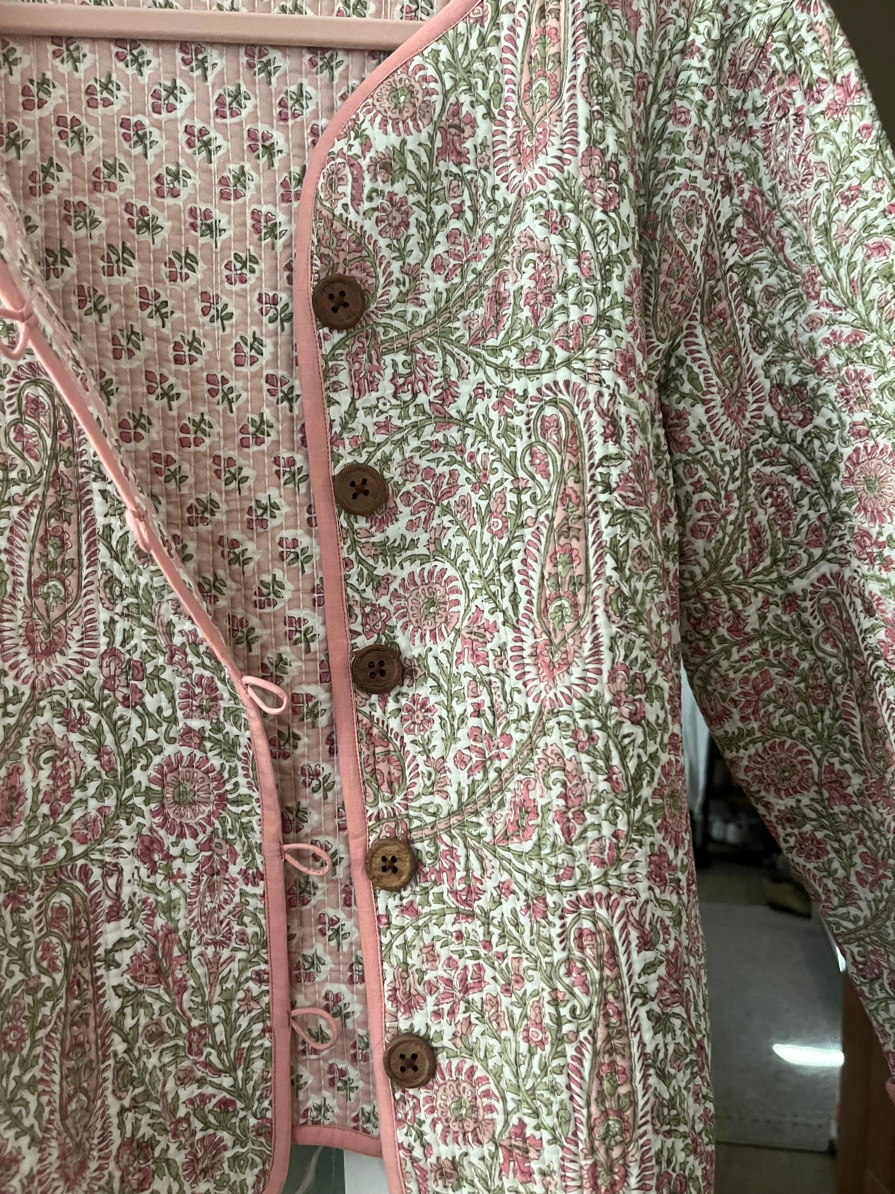 Soul Of Sita Pink/Green Floral Wood Block Printed Reversible Jacket With Wooden Buttons, 100% Cotton, Hand Printed By Amazingly Talented Artisans In Jaipur. - Image 8